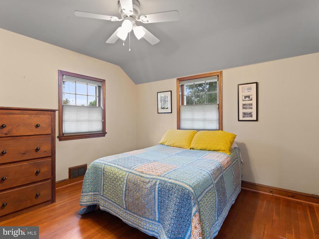 4008 Tennyson Road University Park, MD 20782 - Photo 23 of 38 Upper Level Bedroom #3