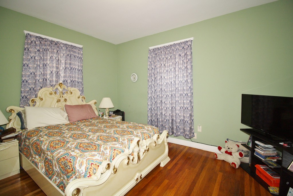 22 Oldfields Road Boston, MA 02121 - Photo 16 of 21