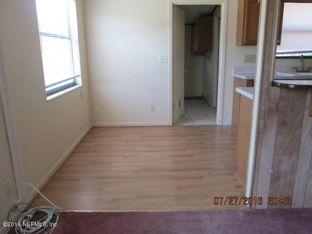 7447 Stonehurst Road South Jacksonville, FL 32277 - Photo 3 of 20 IMG_3507 (640x480)