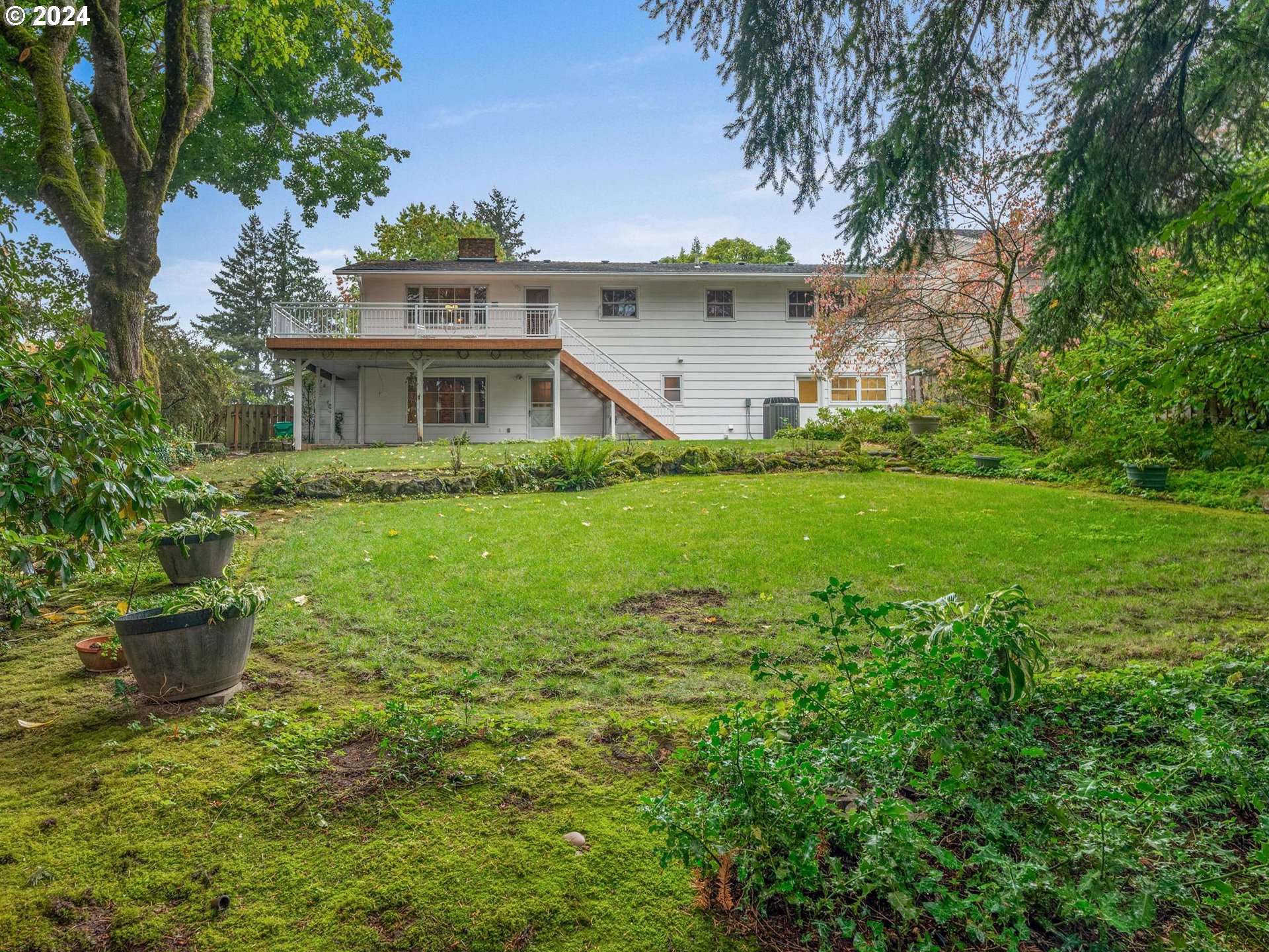 2210 Southwest Roxbury Avenue Portland, OR 97225 - Photo 25 of 27 Gallery Image 25