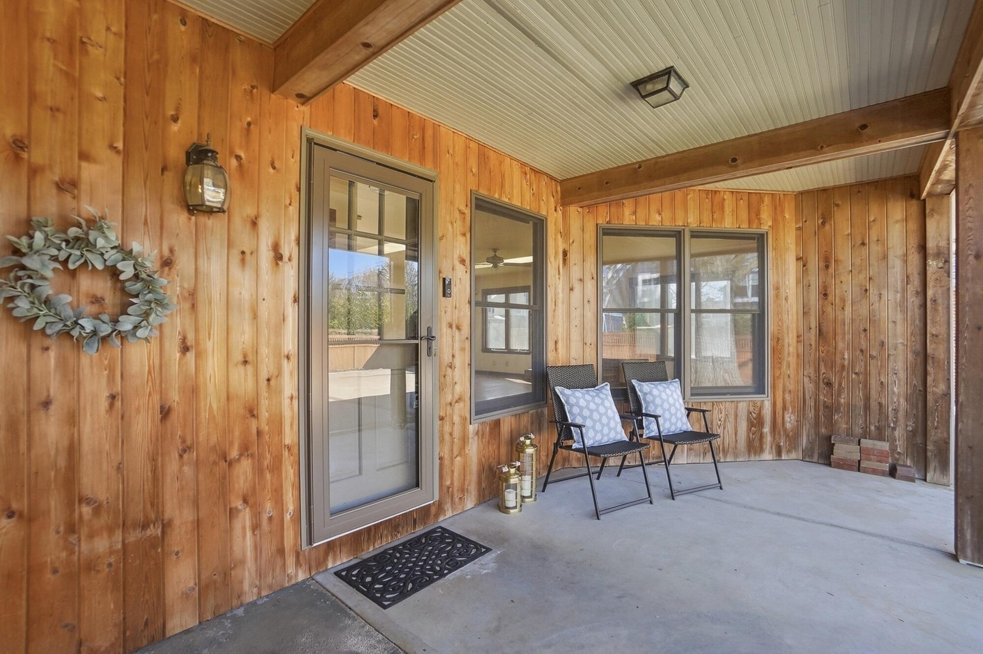 1627 Doone Road Upper Arlington, OH 43221 - Photo 6 of 37 Private peaceful place to recharge after a long day!