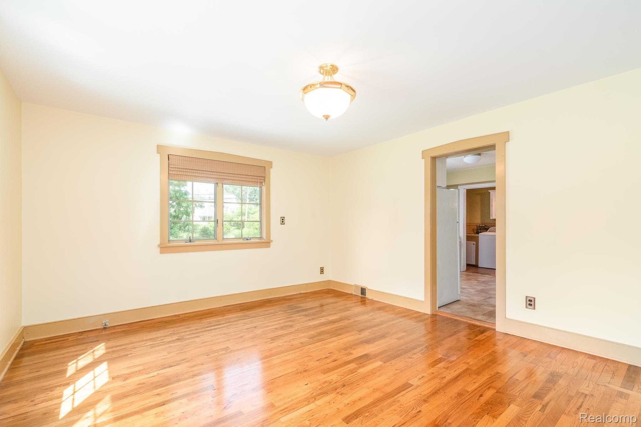 25326 Waltz Road New Boston, MI 48164 - Photo 10 of 36 25326 waltz-2482.jpg