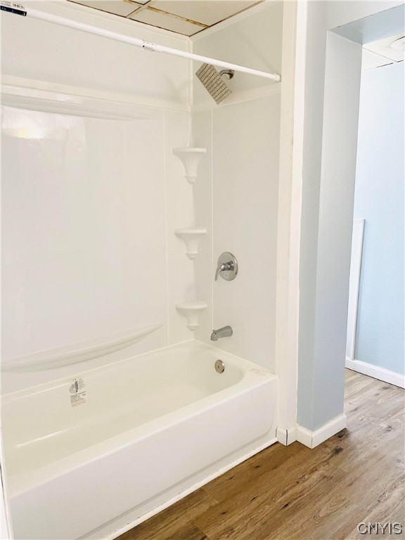 117 Woods Road Geddes, NY 13209 - Photo 15 of 41 Apartment 1 Bathroom