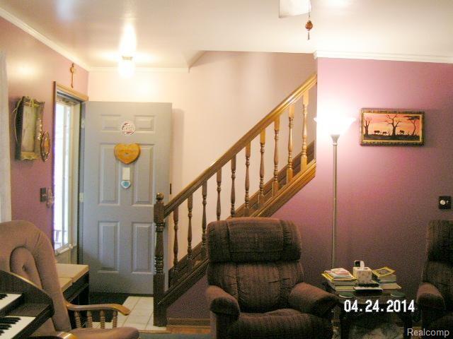 70598 Wolcott Road Armada, MI 48005 - Photo 12 of 20 #12 front entry & stiars to upper level.jpg