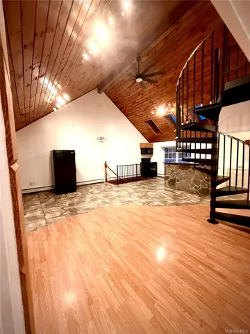 $2,095 | 13 Spring Street, Unit 2B, Warwick, NY 10990