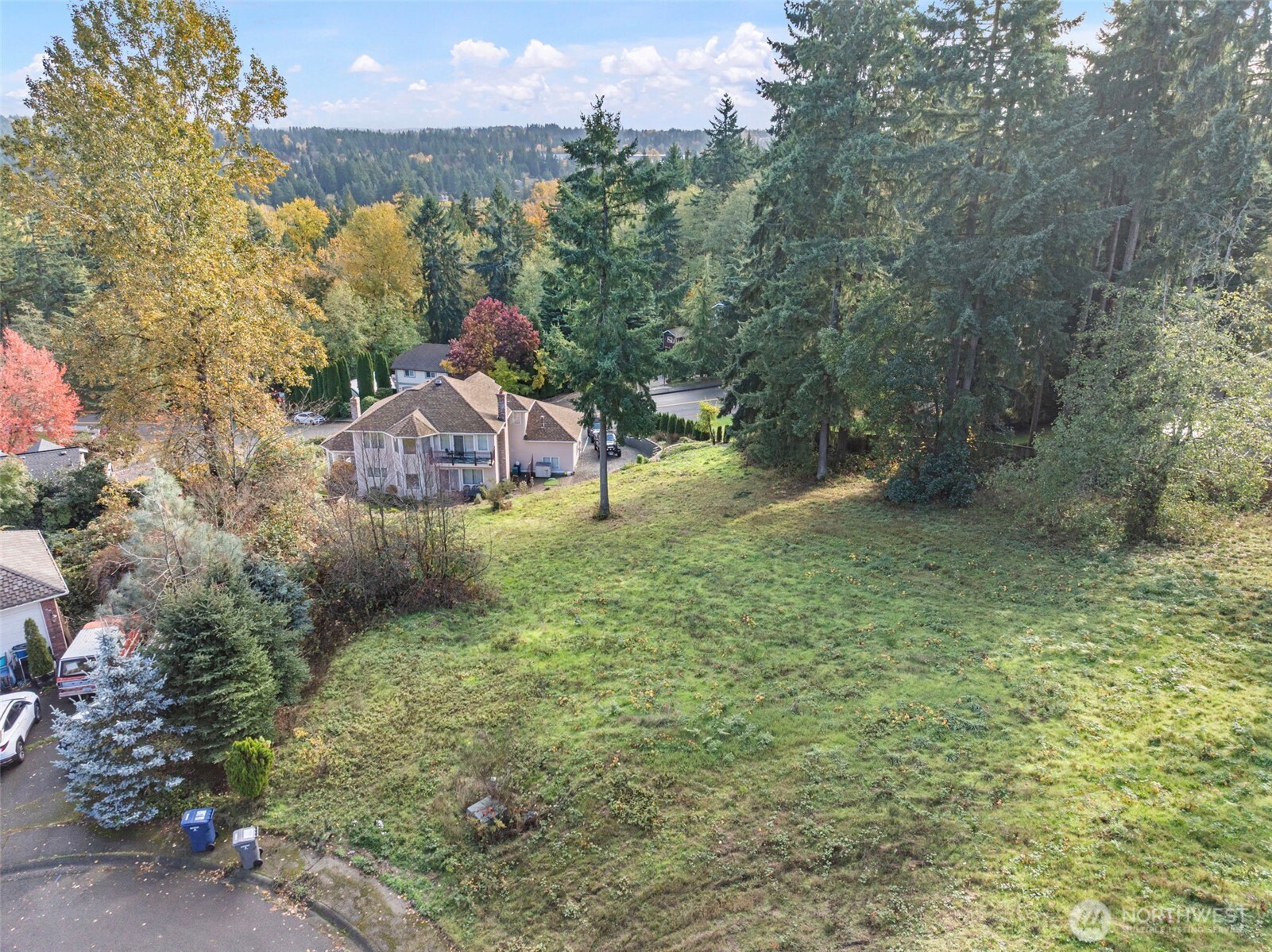 -xxx 2nd Avenue Southwest Federal Way, WA 98023 - Photo 18 of 25 a backyard of a house with lots of green space