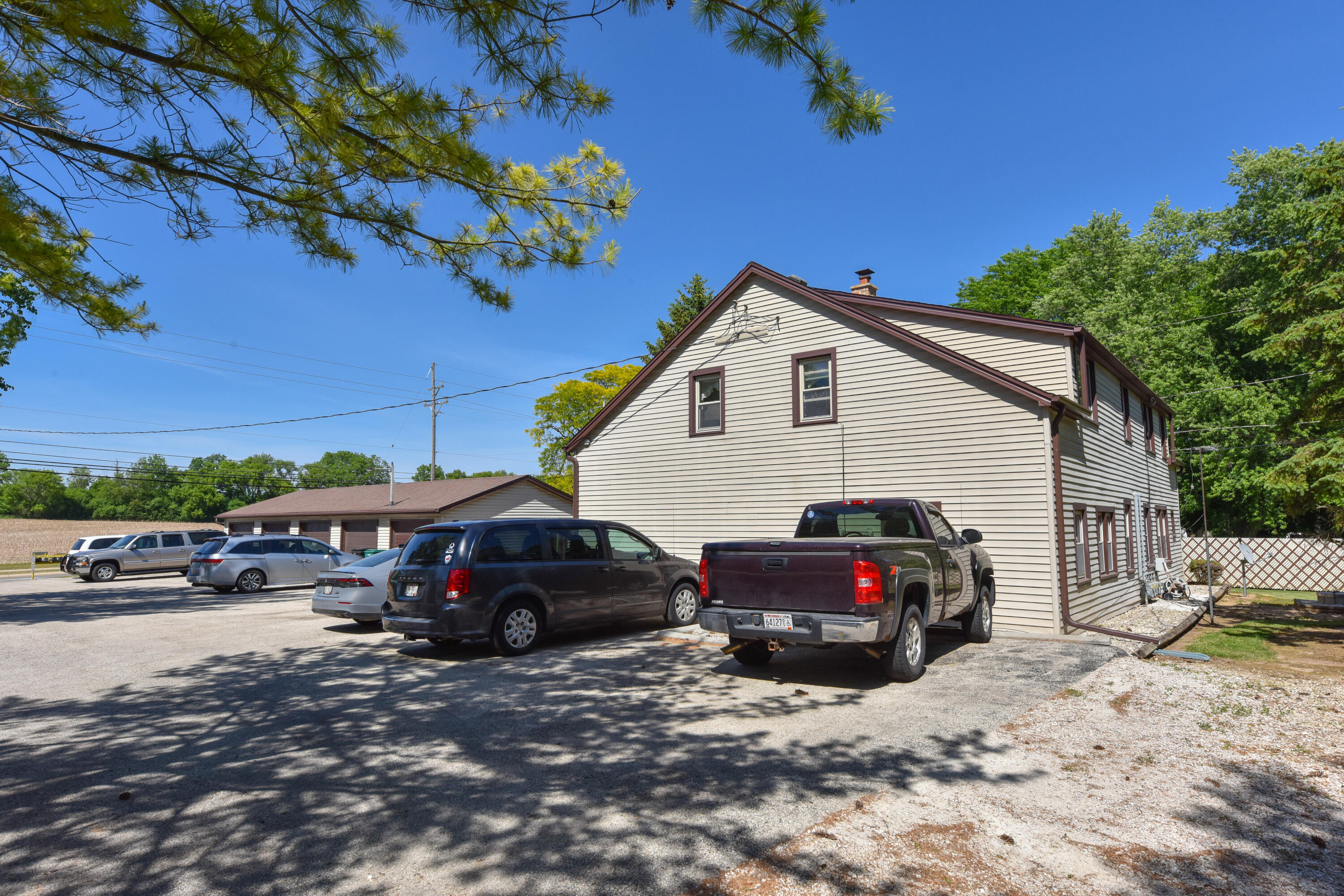 N96W20275 County Line Road Menomonee Falls, WI 53051 - Photo 2 of 53 DSC_9208-2