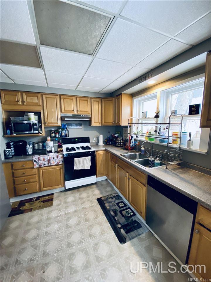 316 North Maple Street Ishpeming, MI 49849 - Photo 9 of 32 Gallery Image 9