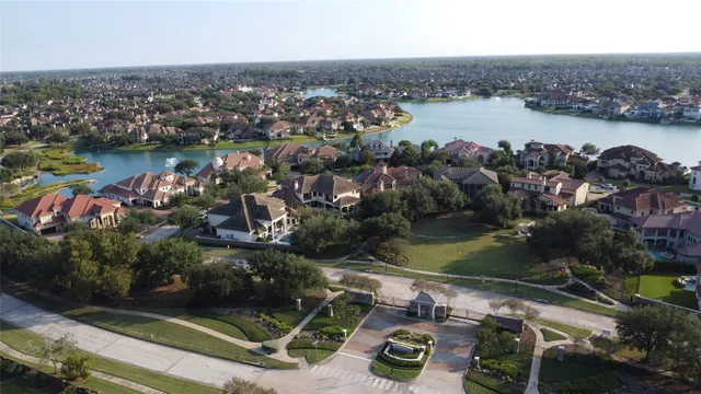 $775,000 | 4407 Horizon View Circle, Sugar Land, TX 77479