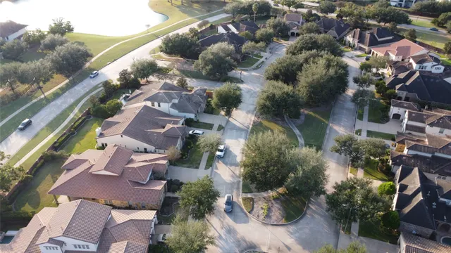 $775,000 | 4407 Horizon View Circle, Sugar Land, TX 77479