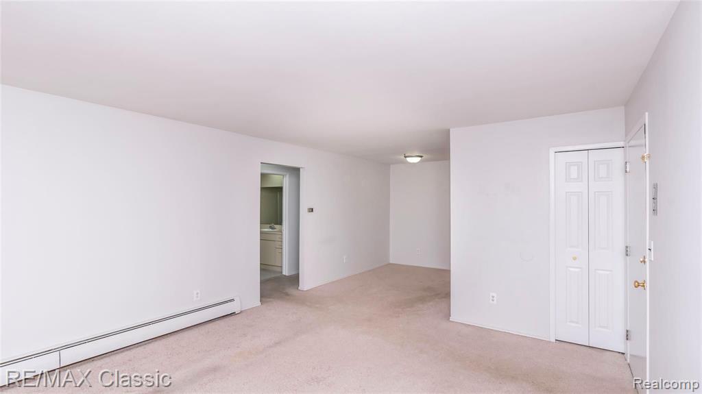 4905 Crooks Road, Unit B4 Royal Oak, MI 48073 - Photo 16 of 36