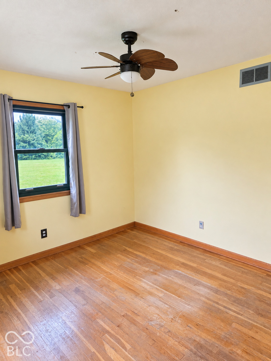 302 East Thompson Road Indianapolis, IN 46227 - Photo 12 of 19 Gallery Image 12