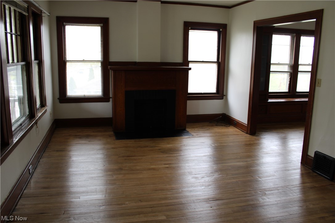 905 Spring Road Cleveland, OH 44109 - Photo 21 of 34 Gallery Image 21