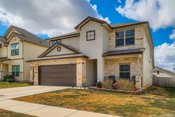 $2,400 | 9224 Grand Western, Converse, TX 78109