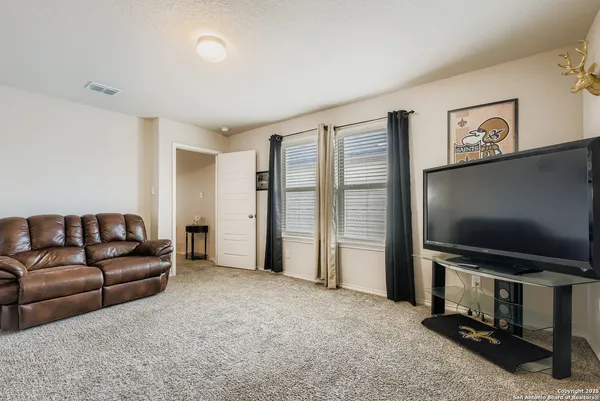 $2,400 | 9224 Grand Western, Converse, TX 78109