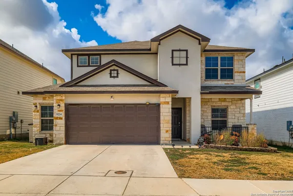 $2,400 | 9224 Grand Western, Converse, TX 78109