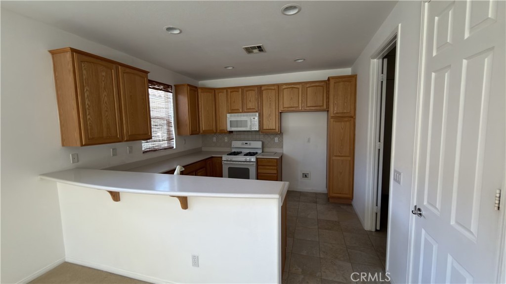 1634 Scottsdale Road Beaumont, CA 92223 - Photo 7 of 17