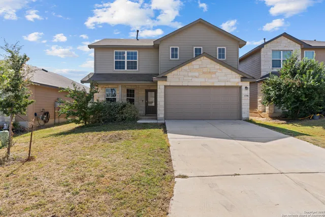 $1,950 | 13306 Needle Grass, San Antonio, TX 78254