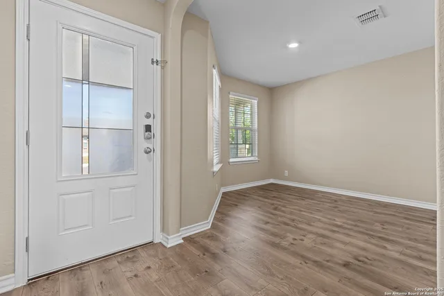 $1,950 | 13306 Needle Grass, San Antonio, TX 78254