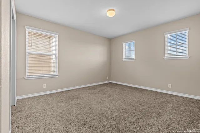 $1,950 | 13306 Needle Grass, San Antonio, TX 78254