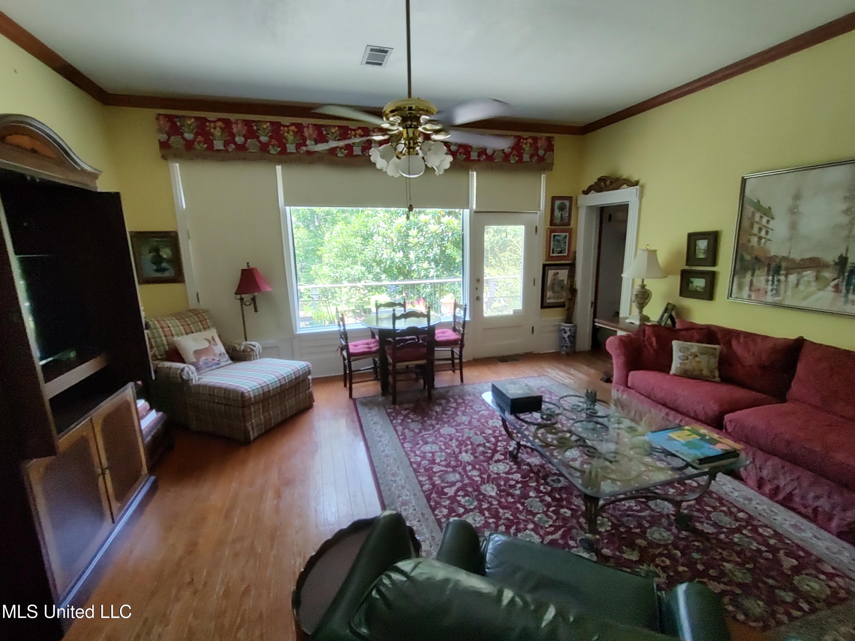 802 North Union Street Natchez, MS 39120 - Photo 68 of 70 Den 134658769_HDR