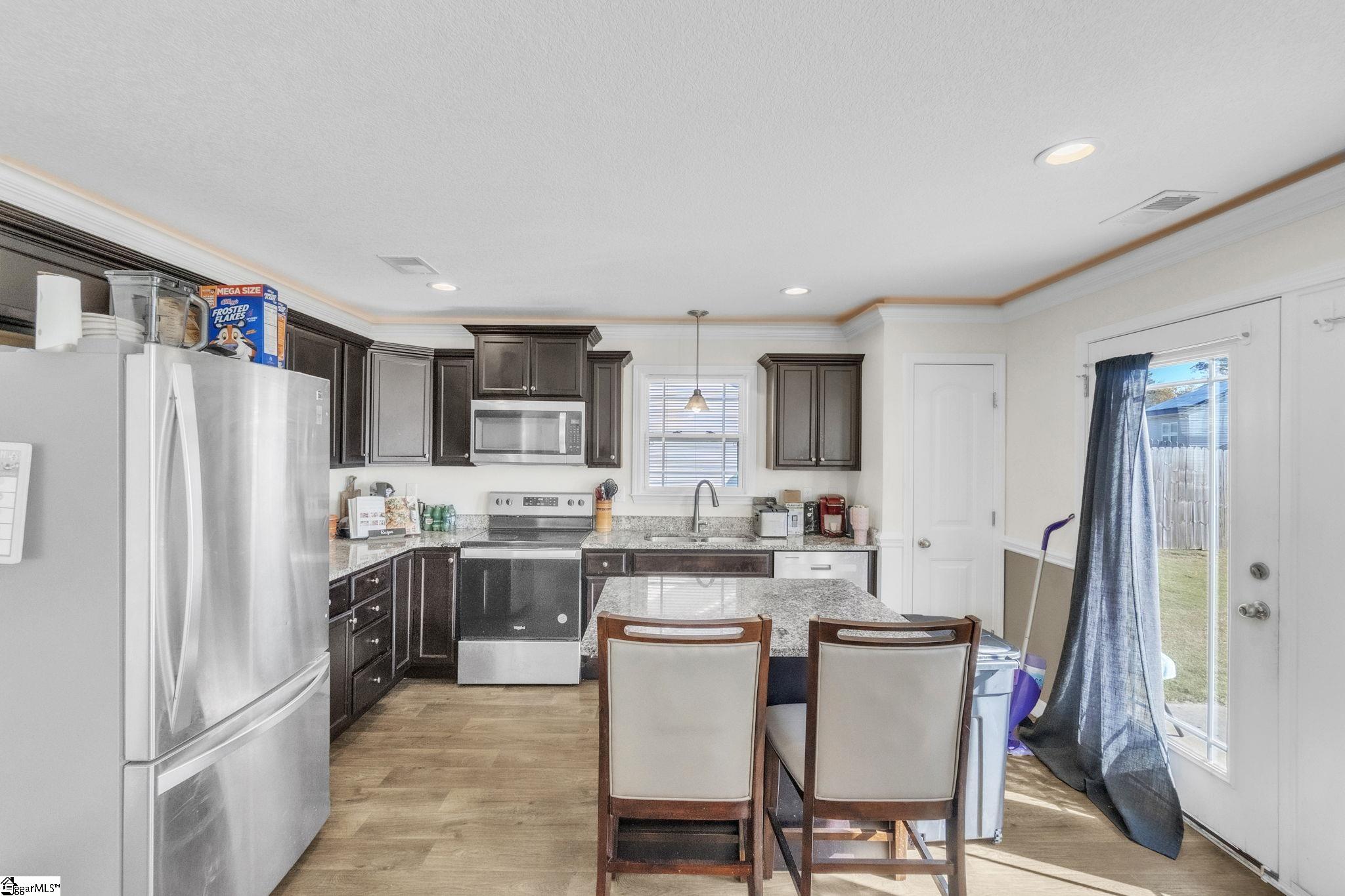 1708 Roxanne Sue Drive Lyman, SC 29365 - Photo 7 of 32