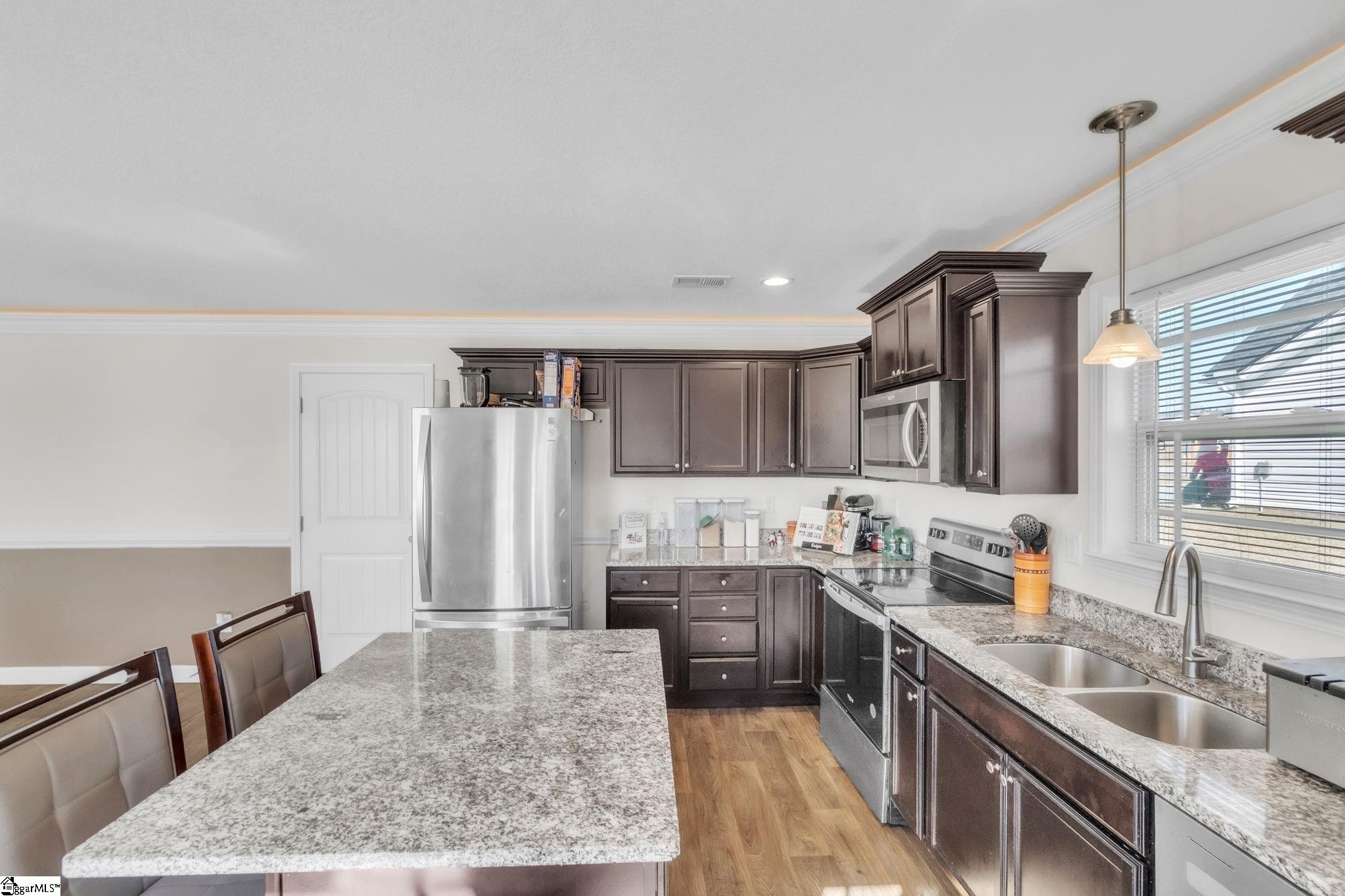 1708 Roxanne Sue Drive Lyman, SC 29365 - Photo 9 of 32