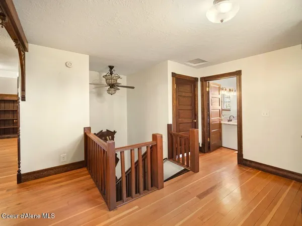 $925,000 | 3351 Lone Pine Road, Oakesdale, WA 99158