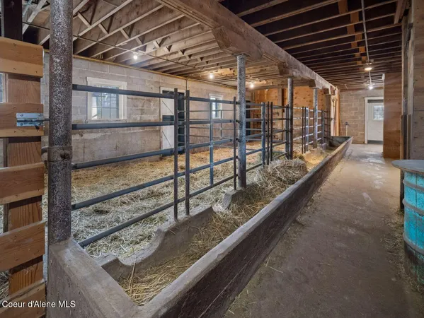 $925,000 | 3351 Lone Pine Road, Oakesdale, WA 99158