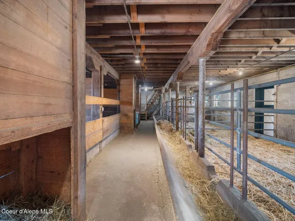 $925,000 | 3351 Lone Pine Road, Oakesdale, WA 99158