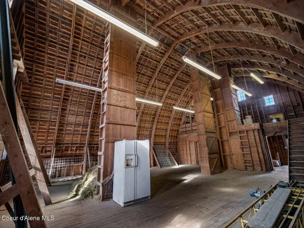 $925,000 | 3351 Lone Pine Road, Oakesdale, WA 99158