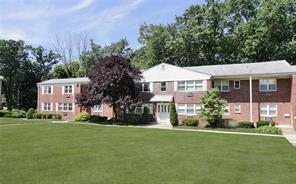 225 North Middletown Road, Unit E Pearl River, NY 10965 - Photo 1 of 1