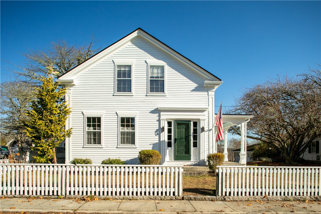 1954 Main Road Westport Point, MA 02791 - Photo 4 of 44