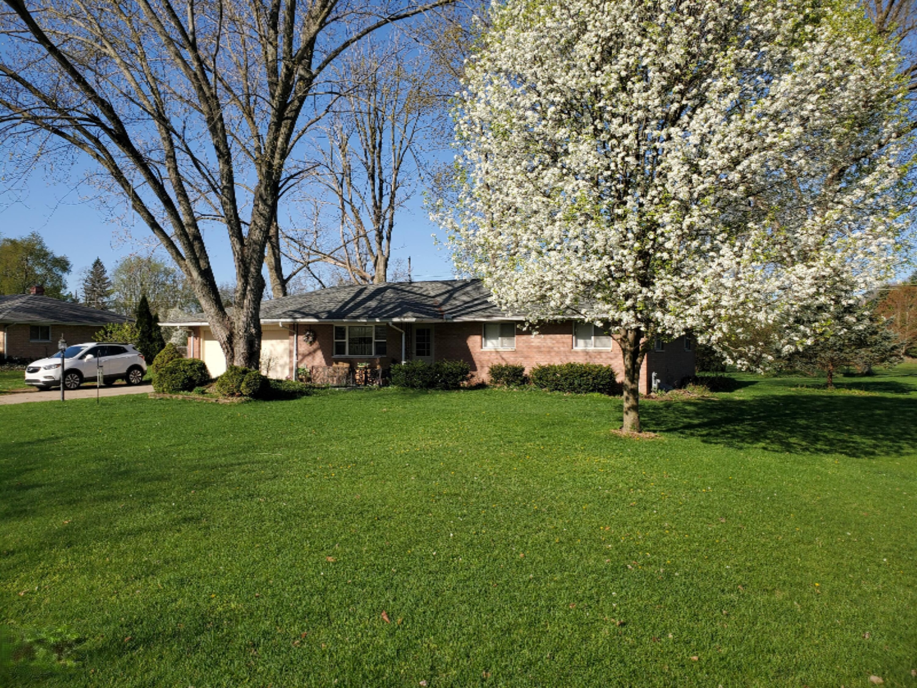 1172 Centerfield Road Niles, MI 49120 - Photo 1 of 38 20210413_095218