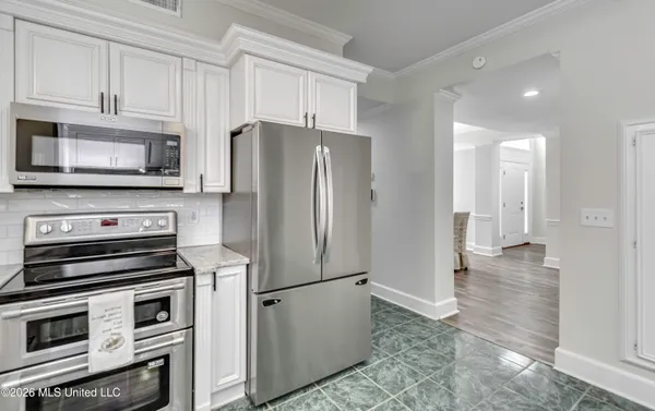 $349,999 | 2150 West Fairway Drive, Brandon, MS 39047