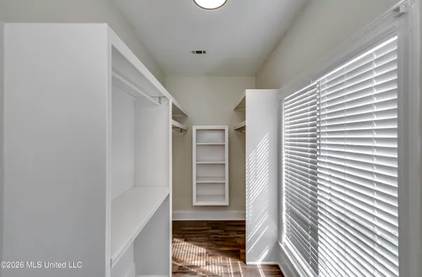 $349,999 | 2150 West Fairway Drive, Brandon, MS 39047