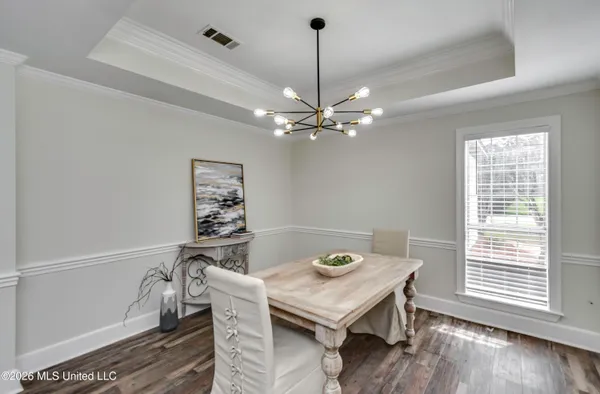 $349,999 | 2150 West Fairway Drive, Brandon, MS 39047