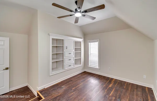 $349,999 | 2150 West Fairway Drive, Brandon, MS 39047