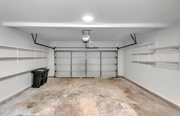 $349,999 | 2150 West Fairway Drive, Brandon, MS 39047