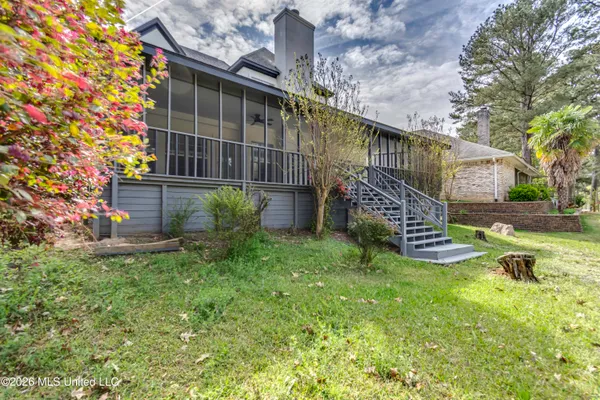 $349,999 | 2150 West Fairway Drive, Brandon, MS 39047