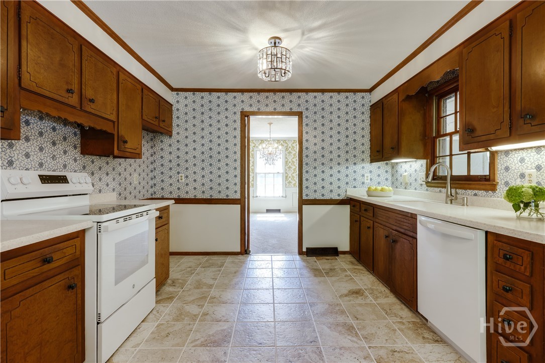 100 Robin Road Athens, GA 30605 - Photo 11 of 47