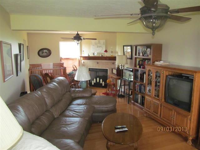 500 Judson Road Strawberry Plains, TN 37871 - Photo 8 of 28 Judson Living room 1