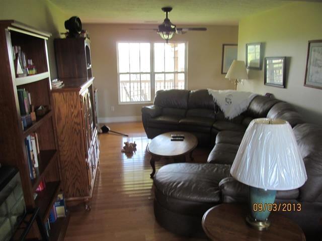500 Judson Road Strawberry Plains, TN 37871 - Photo 10 of 28 Judson Living room