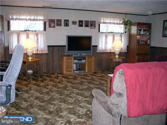 429 Maple Avenue Southampton, PA 18966 - Photo 8 of 12 Gallery Image 8
