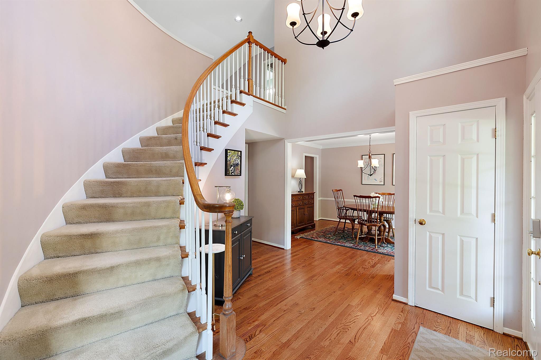 1432 Sandy Ridge Drive Rochester, MI 48306 - Photo 3 of 49 Gallery Image 3
