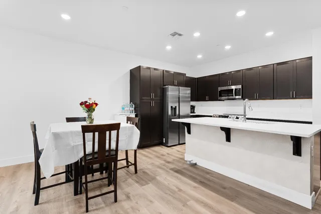 $464,000 | 5301 East Commerce Way, Unit 29103, Sacramento, CA 95835