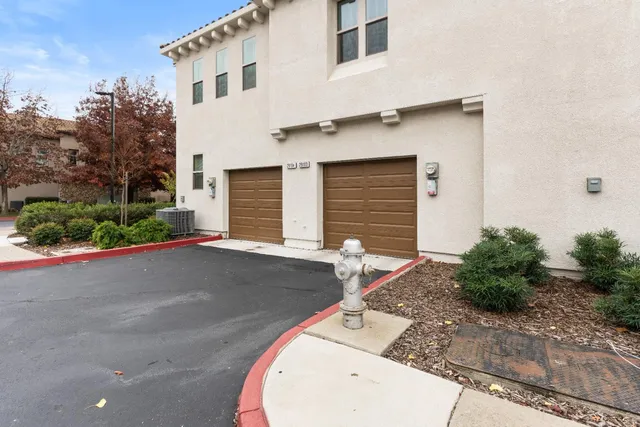 $464,000 | 5301 East Commerce Way, Unit 29103, Sacramento, CA 95835