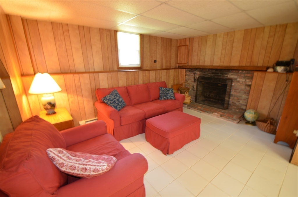 55 Read Drive Hanover, MA 02339 - Photo 16 of 25