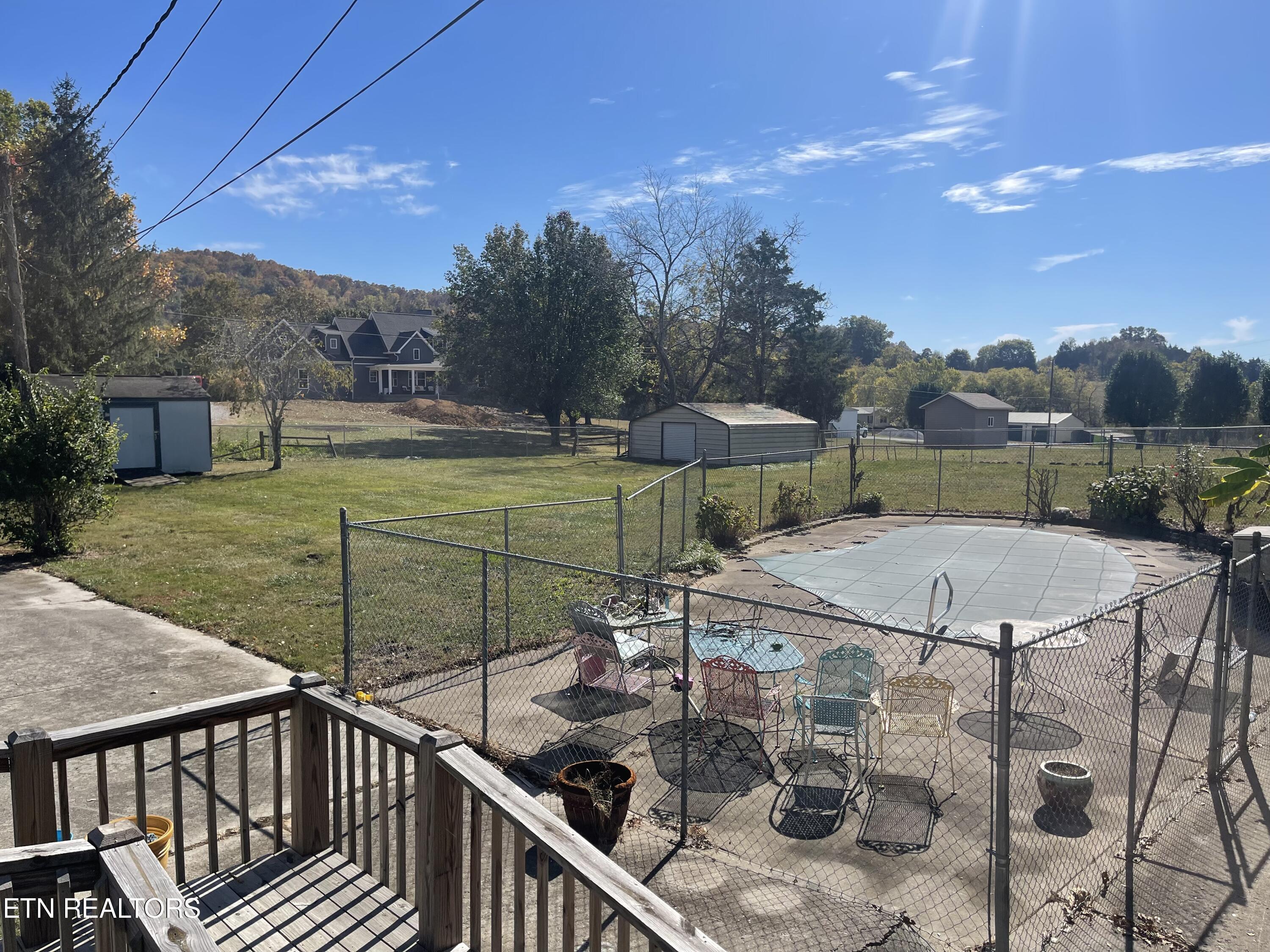 352 Mountain Road Clinton, TN 37716 - Photo 33 of 33 IMG_7617