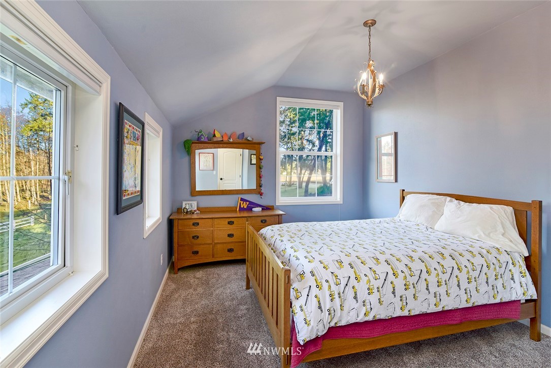 3255 Northeast Lincoln Road Poulsbo, WA 98370 - Photo 12 of 24